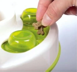 Trixie Slide & Feed Strategiespel - Hondenspeelgoed 17 Trixie Slide & Feed Strategiespel - Hondenspeelgoed -Hondenserie Winkel 1200x1131 2