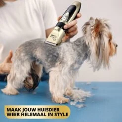 BeautyFit - 16-delig Hondentondeuse Set - Professionele Honden Trimset - Dieren Tondeuse Voor Dikke Vacht - Meest Complete Set - Inclusief 4 Opzetkammen - Hondenschaar - Mist Verstuiver - Handschoen Borstel - Nagelknipper 13 BeautyFit - 16-delig Hondentondeuse Set - Professionele Honden Trimset - Dieren Tondeuse Voor Dikke Vacht - Meest Complete Set - Inclusief 4 Opzetkammen - Hondenschaar - Mist Verstuiver - Handschoen Borstel - Nagelknipper -Hondenserie Winkel 1200x1200 1023