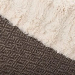 Scruffs Ellen Donut - Warme Hondenmand Van Imitatiebont - Kleur Grijs, Roze Of Bruin - Maat M Of L - Kleur: Grijs, Maat: Medium 23 Scruffs Ellen Donut - Warme Hondenmand Van Imitatiebont - Kleur Grijs, Roze Of Bruin - Maat M Of L - Kleur: Grijs, Maat: Medium -Hondenserie Winkel 1200x1200 105