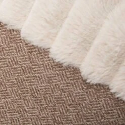 Scruffs Ellen Donut - Warme Hondenmand Van Imitatiebont - Kleur Grijs, Roze Of Bruin - Maat M Of L - Kleur: Grijs, Maat: Medium 29 Scruffs Ellen Donut - Warme Hondenmand Van Imitatiebont - Kleur Grijs, Roze Of Bruin - Maat M Of L - Kleur: Grijs, Maat: Medium -Hondenserie Winkel 1200x1200 107