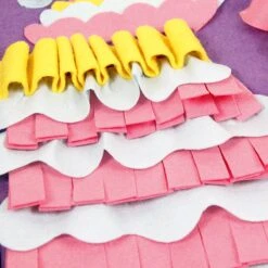 Snuffelmat Hond - Birthday Cake - XXL - Anti-Schrok - Slow Feeder 9 Snuffelmat Hond - Birthday Cake - XXL - Anti-Schrok - Slow Feeder -Hondenserie Winkel 1200x1200 354