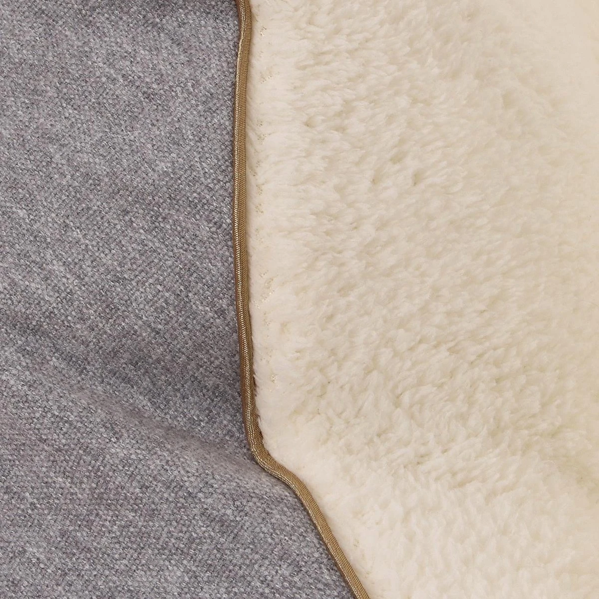 Snoozle Orthopedische Hondenmand - Zacht En Luxe Hondenkussen - Hondenbed - Wasbaar - Hondenmanden - 66cm - Lichtgrijs 6 Snoozle Orthopedische Hondenmand - Zacht En Luxe Hondenkussen - Hondenbed - Wasbaar - Hondenmanden - 66cm - Lichtgrijs - Afbeelding 4