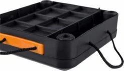 Trixie Dogtoy Dog Activity Strategy Game Gamble Box - Piepend Speelgoed - 15cm X 15cm X 9cm - Zwart/rood/oranje -Hondenserie Winkel 1200x689 1