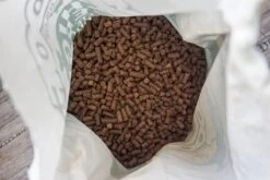 WOOOF Regular 18KG - Geperst Hondenvoer - Geperste Hondenbrokken - Droogvoer - 18KG -Hondenserie Winkel 1200x800 28