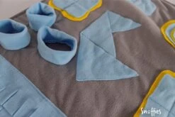 Snuffies Snuffelmat Jara 100x65cm - Snuffelmat – Snuffelmatten - Honden Speelgoed - Honden Speelgoed Intelligentie – Snuffelmat - Snuffelmat Hond - Snuffelmatten – Hersenwerk – Honden Speeltjes – Puppy - Puppy Speelgoed - Honden Denkspelletjes 14 Snuffies Snuffelmat Jara 100x65cm - Snuffelmat – Snuffelmatten - Honden Speelgoed - Honden Speelgoed Intelligentie – Snuffelmat - Snuffelmat Hond - Snuffelmatten – Hersenwerk – Honden Speeltjes – Puppy - Puppy Speelgoed - Honden Denkspelletjes -Hondenserie Winkel 1200x800 67